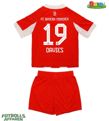 Bayern Munich Alphonso Davies #19 Hemmaställ Barn 2025-26 Kortärmad (+ Korta byxor)
